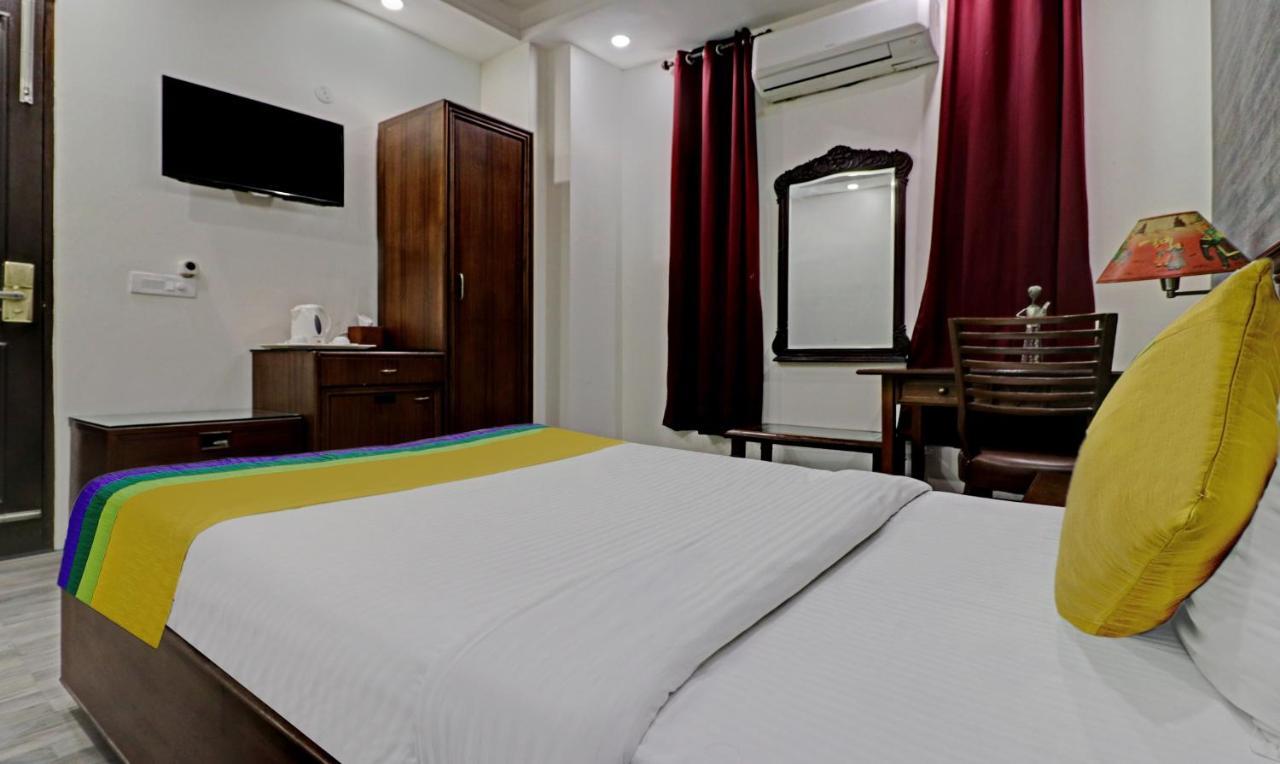 Itsy Hotels Hamlets Stay โนอิดา ภายนอก รูปภาพ