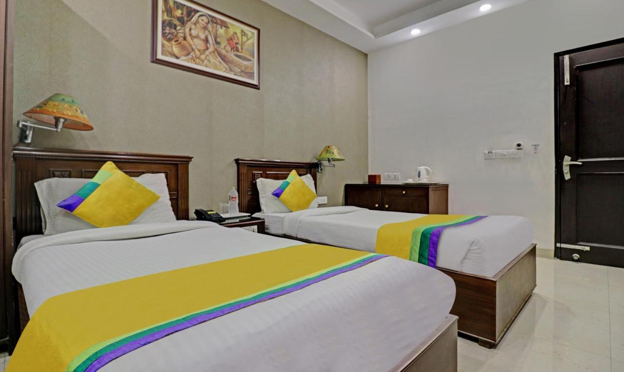 Itsy Hotels Hamlets Stay โนอิดา ภายนอก รูปภาพ