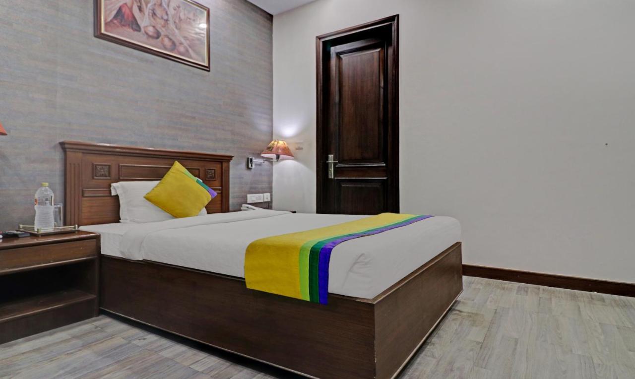 Itsy Hotels Hamlets Stay โนอิดา ภายนอก รูปภาพ