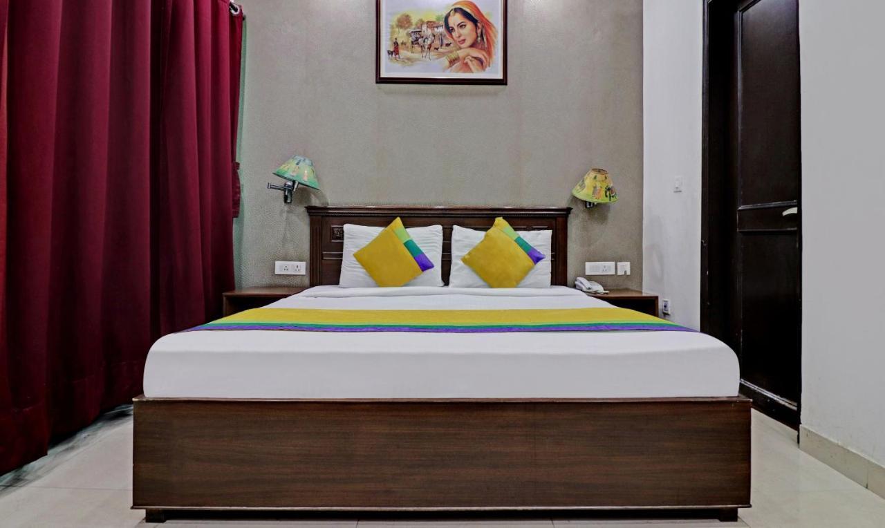 Itsy Hotels Hamlets Stay โนอิดา ภายนอก รูปภาพ